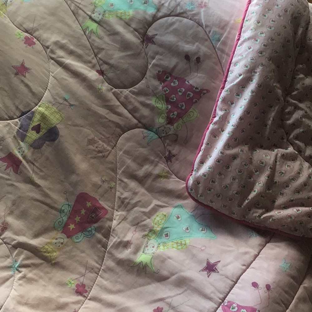Laura Ashley Pink Comforter, shams, bedskirt